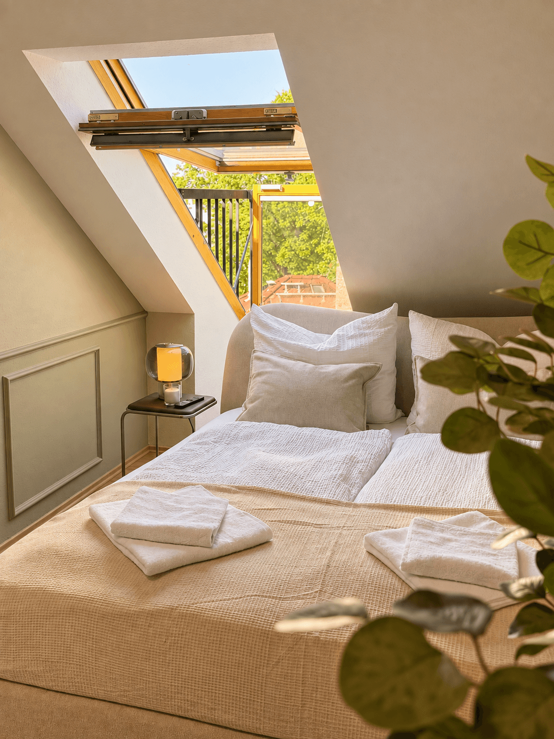 Schlafzimmer 2 view 5